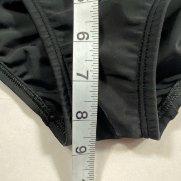 Shade & Shore Womens L (12-14) Black Full Coverage Elastic Waist Swim Skirt NWT - Picture 13 of 13
